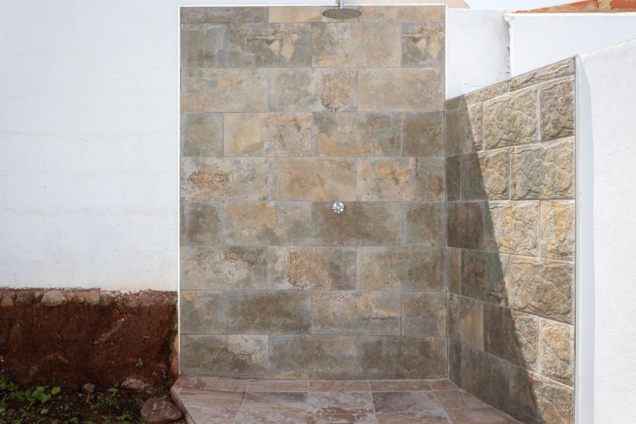 Apartamentos La Pelusa Malaga Exterior photo